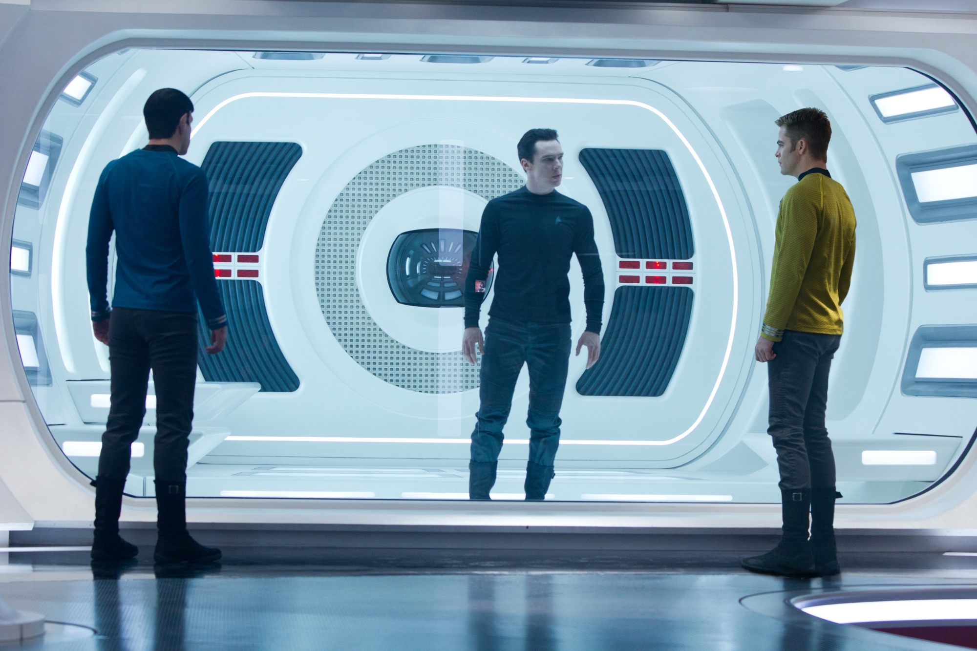 Movie Trailer: Star Trek Into Darkness gets awesome new trailer