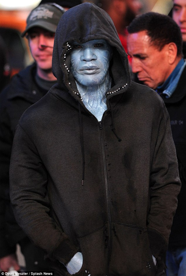 the-amazing-spider-man-2-first-look-at-jamie-foxx-as-electro