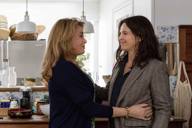 Movie Review: ‘The Truth’ confronts the truth about family and memories