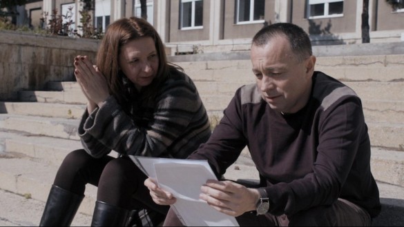 Movie Review: ‘Collective’ Looks into Governments Collapsing Journalistic Credibility