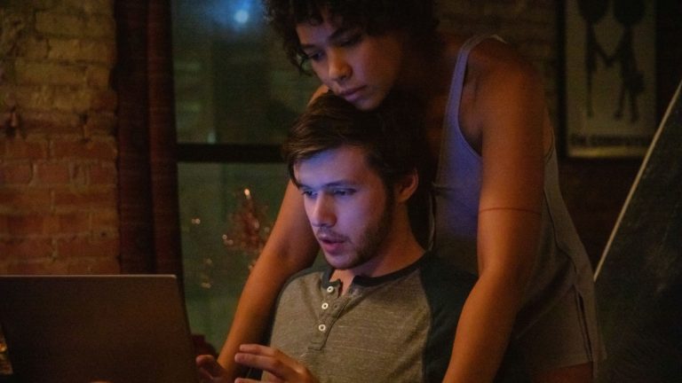 Movie Review: ‘Silk Road’ is a Run-of-the-Mill Thriller