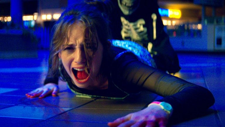 Movie Review: ‘Fear Street Part 1: 1994’ is a Promising Start to the new Netflix Horror Trilogy