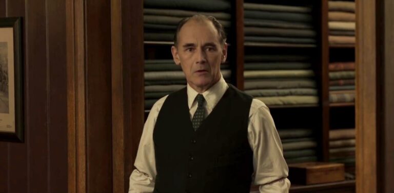 Movie Review (Glasgow Film Festival): ‘The Outfit’ is a Well Tailored Stage Play in Movie Form