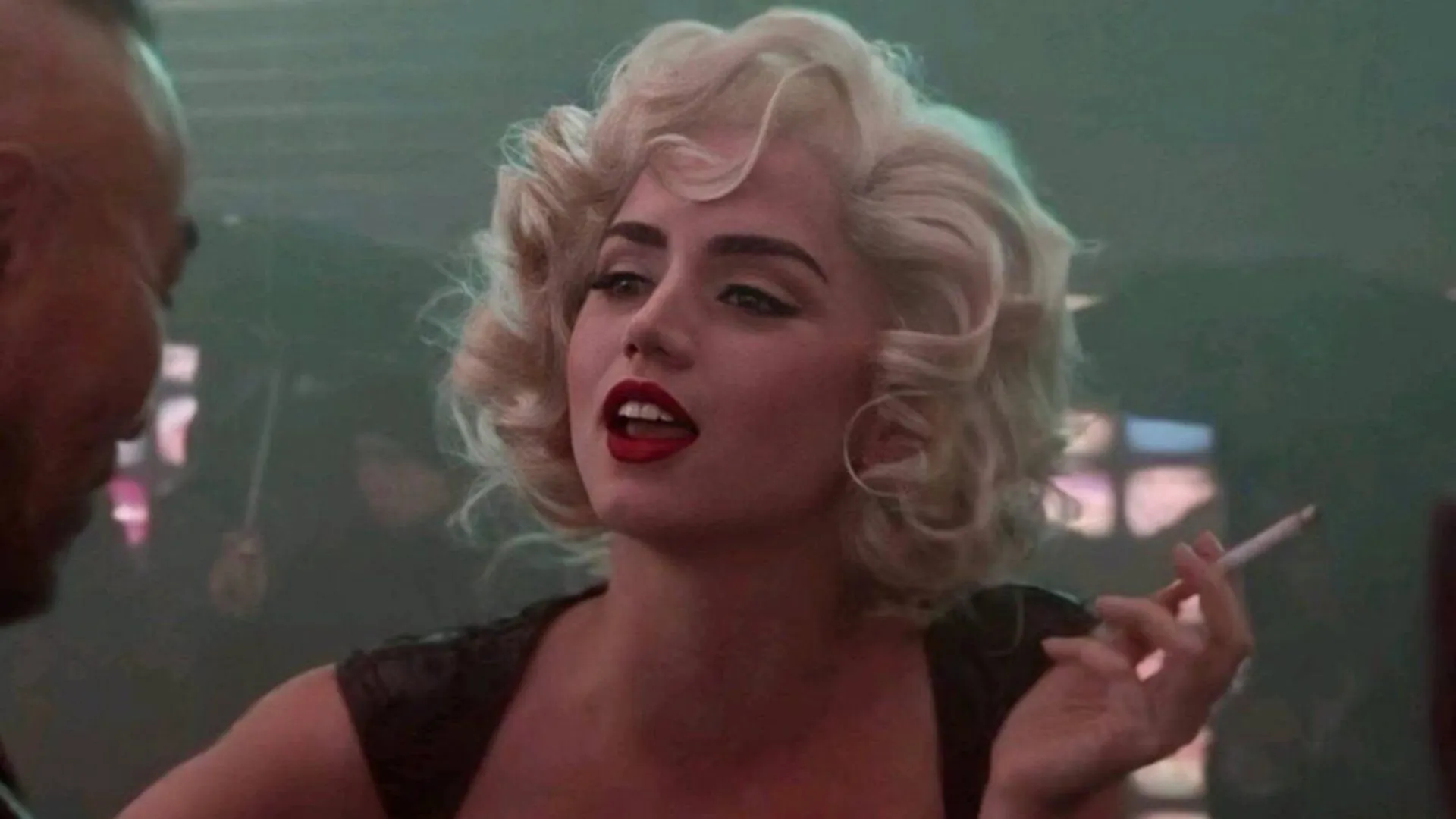 Blonde' star Ana de Armas stuns as Marilyn Monroe in behind-the