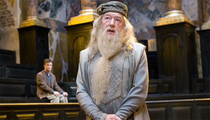 Podcast: Remembering Michael Gambon / Movies About AI – Episode 554