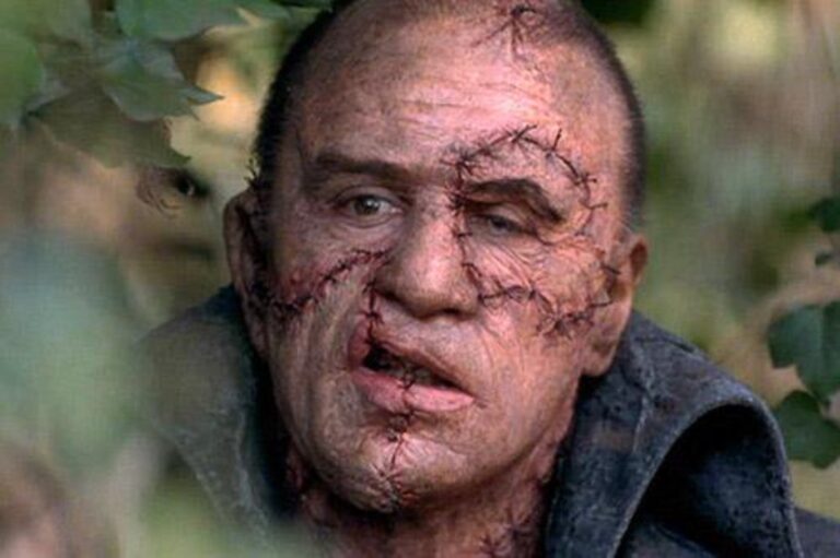Classic Movie Review: ‘Mary Shelley’s Frankenstein’ is a Frenetic Attempt At a Classic