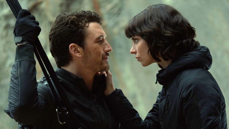 Movie Review: ‘The Gorge’ is Frustrating and Misses the Mark