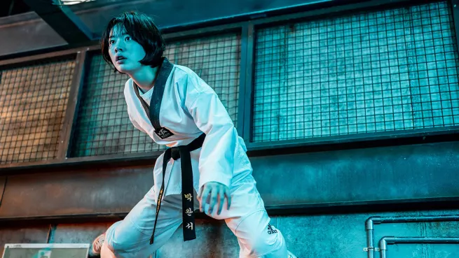 Movie Review: ‘Hi-Five!’ Brilliantly Reinvents Superhero Filmmaking