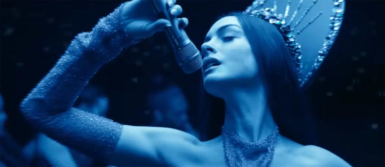 Op-Ed: How 2026 Could Belong to Anne Hathaway