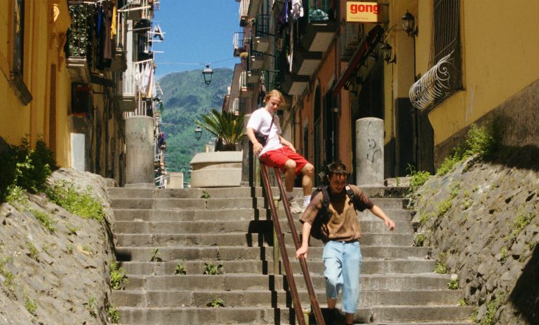 Movie Review (Cannes 2026): Marine Atlan Explores the Edge of Adulthood in Excellent Debut Feature ‘La Gradiva’